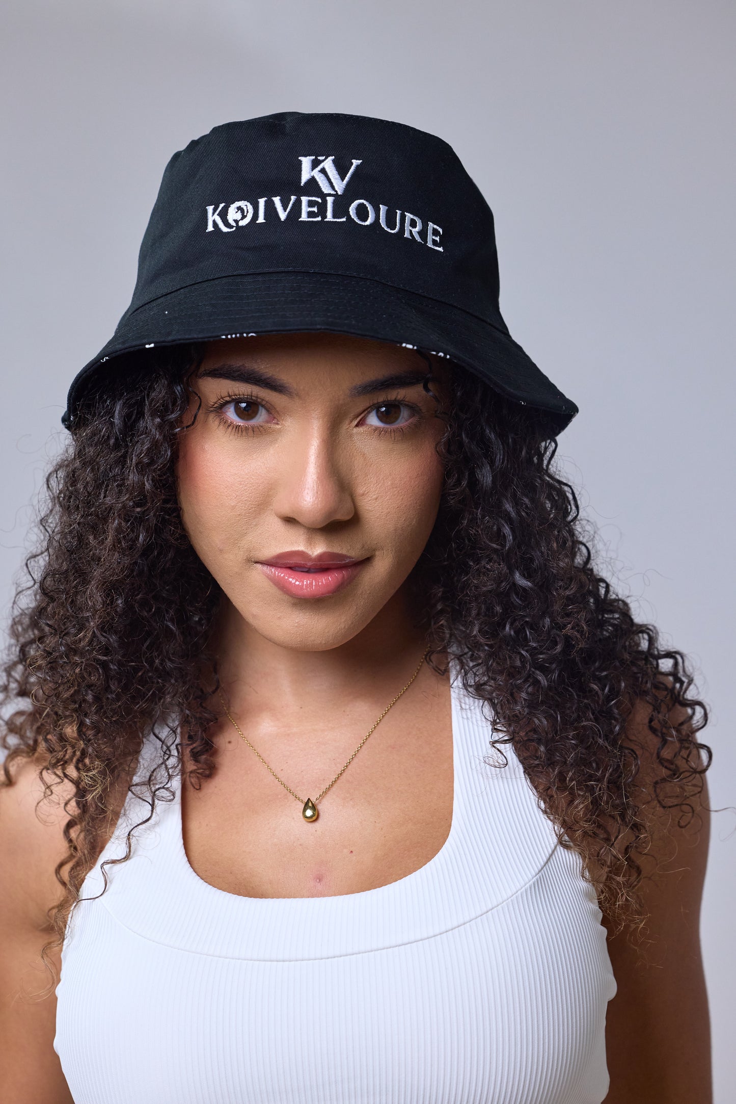 Koi Veloure Women Reversible Bucket Hat – Dual-Sided Streetwear Hat